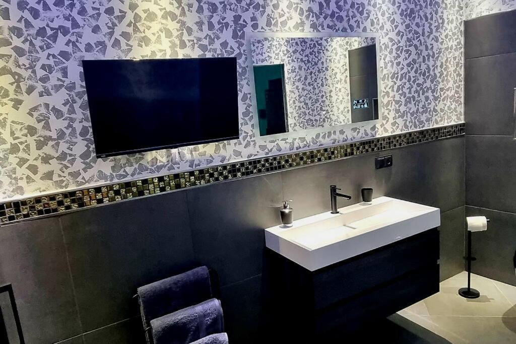 Luxus Loft Whirlpool Designer Kueche Bad Apartment Herdecke Ngoại thất bức ảnh
