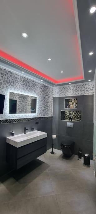 Luxus Loft Whirlpool Designer Kueche Bad Apartment Herdecke Ngoại thất bức ảnh
